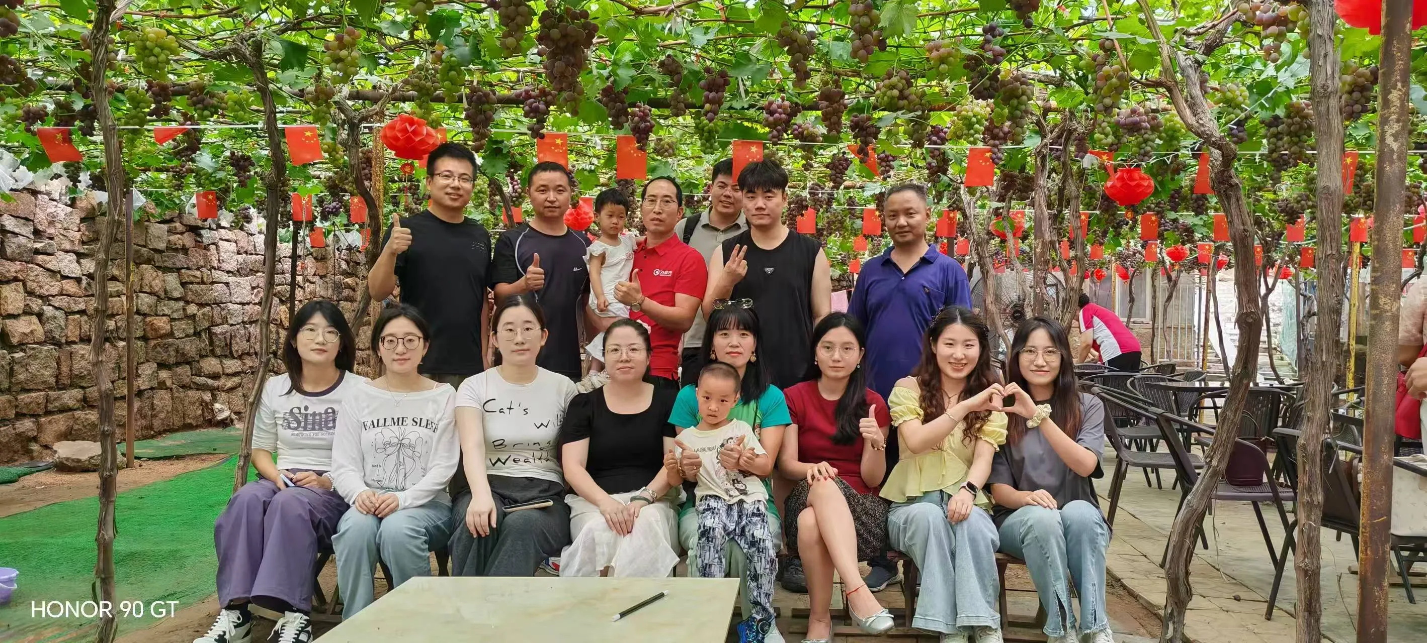 زیمیجیا کمپنی کے عملے کے لئے تفریح ​​اور آرام کا دن